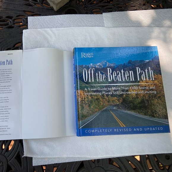 Reader's Digest - Off the Beaten Path Travel Guide Hardback Travel Book - Picture 2 of 16